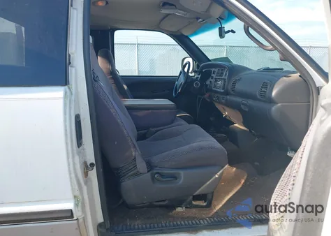 2000 Dodge Ram 1500 St from USA, damaged, VIN 1B7HF13Y6YJ152136